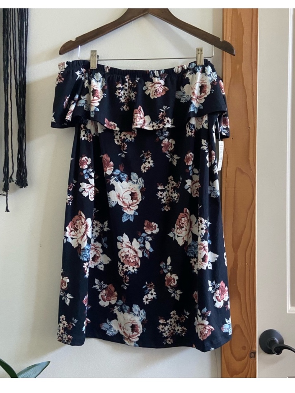 ☀️ Ardene ☀️ black strapless floral dress